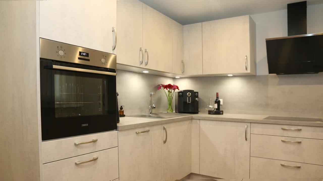 Apartment Tomm By Europa-Park & Rulantica Rust Bagian luar foto
