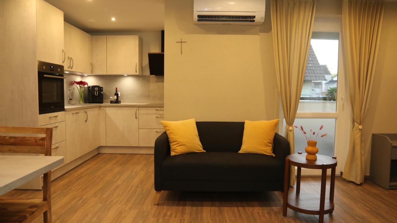 Apartment Tomm By Europa-Park & Rulantica Rust Bagian luar foto
